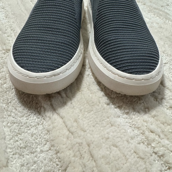 Women’s UGG Alameda Sammy slip on sneakers - Picture 4 of 7